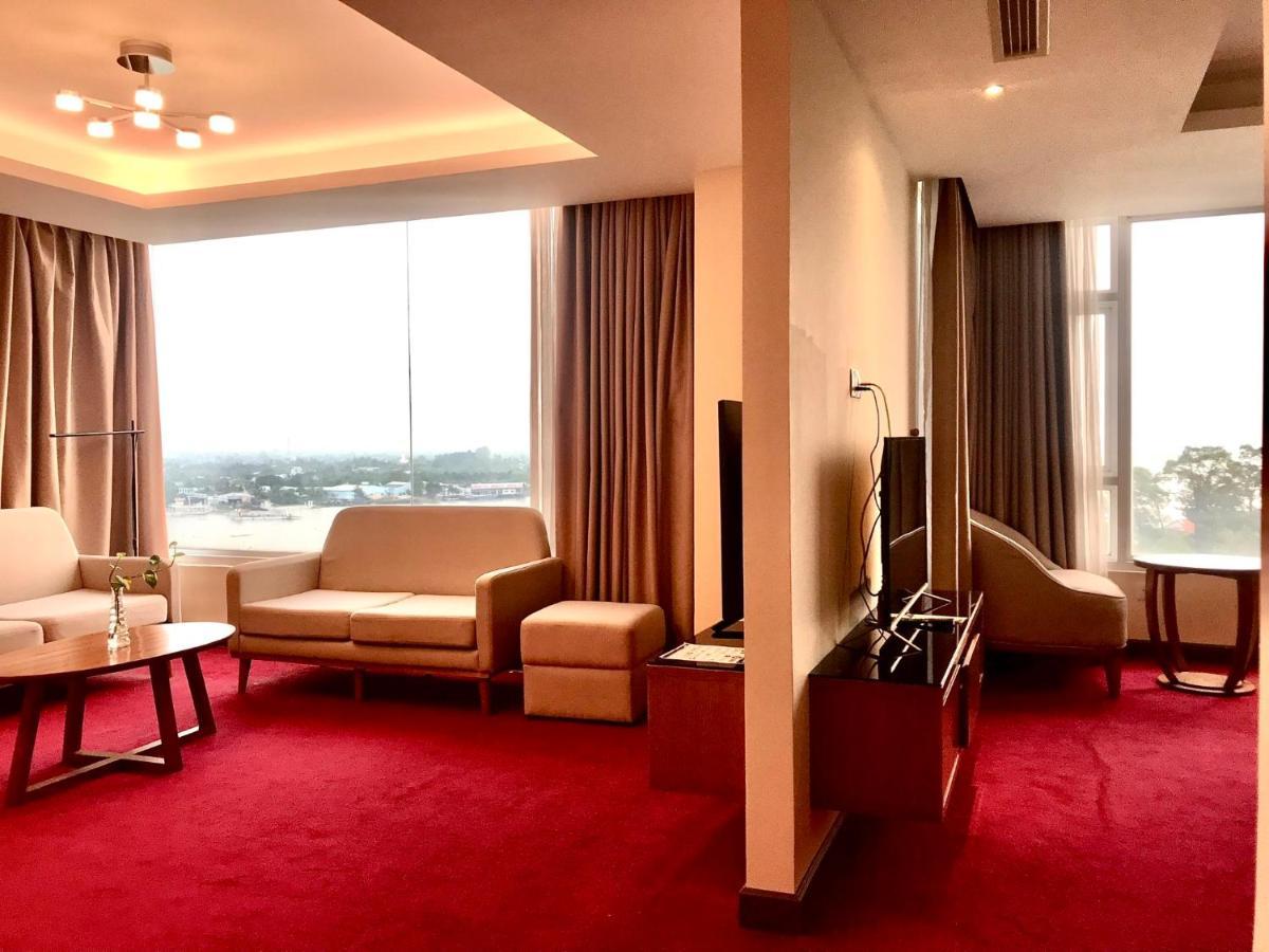 Khach San Sai Gon Vinh Long Hotel Exterior photo