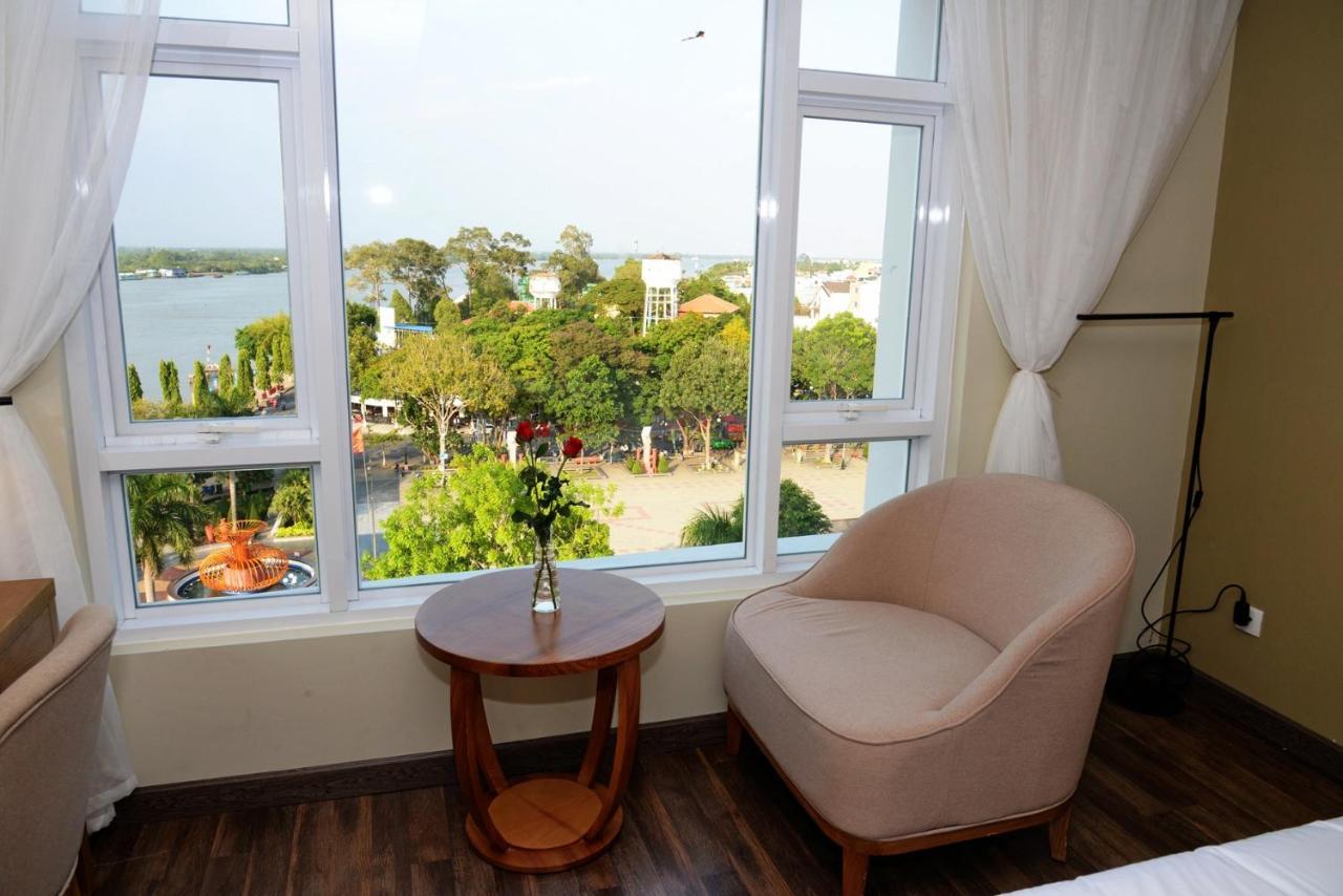 Khach San Sai Gon Vinh Long Hotel Exterior photo